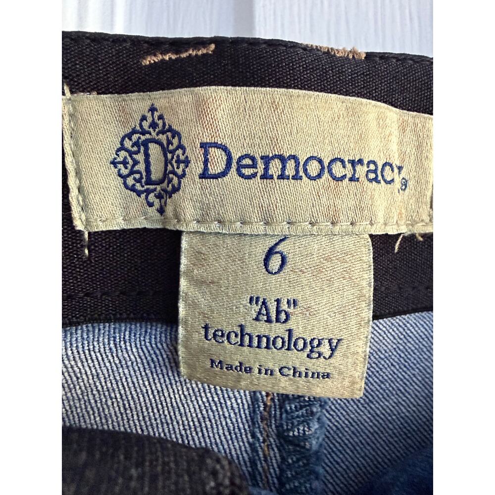 Democracy Women’s Absolution Ab Technology Distre… - image 5